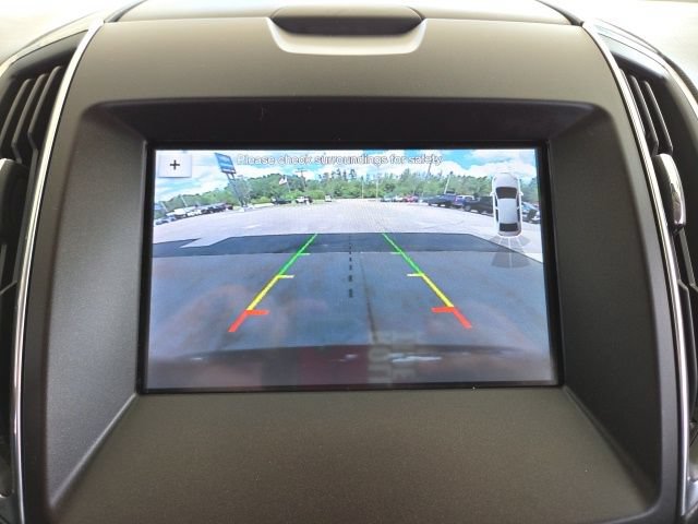 Used 2019 Ford Edge Titanium AWD/4WD image 16