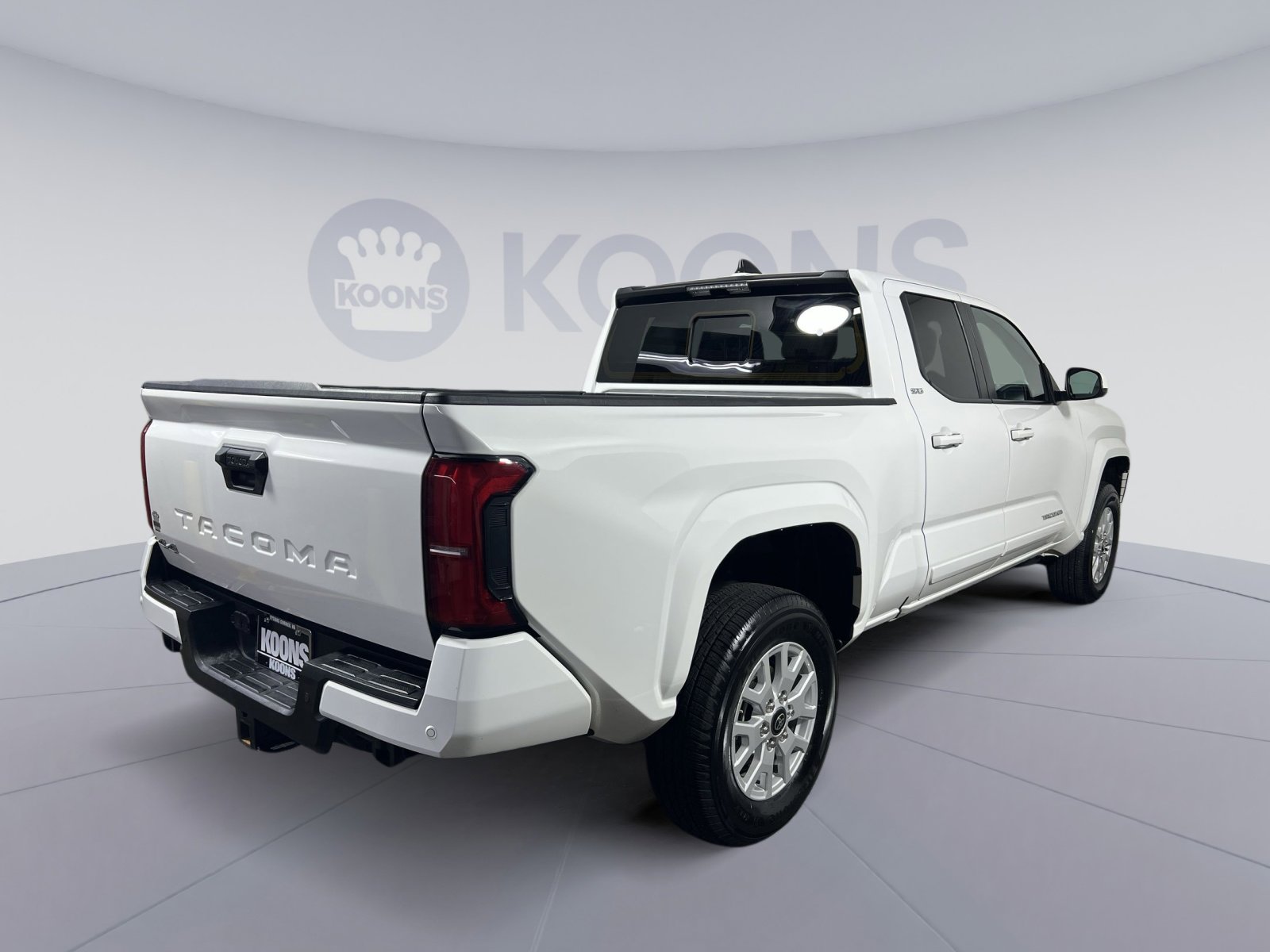 Used 2024 Toyota Tacoma SR5 image 7