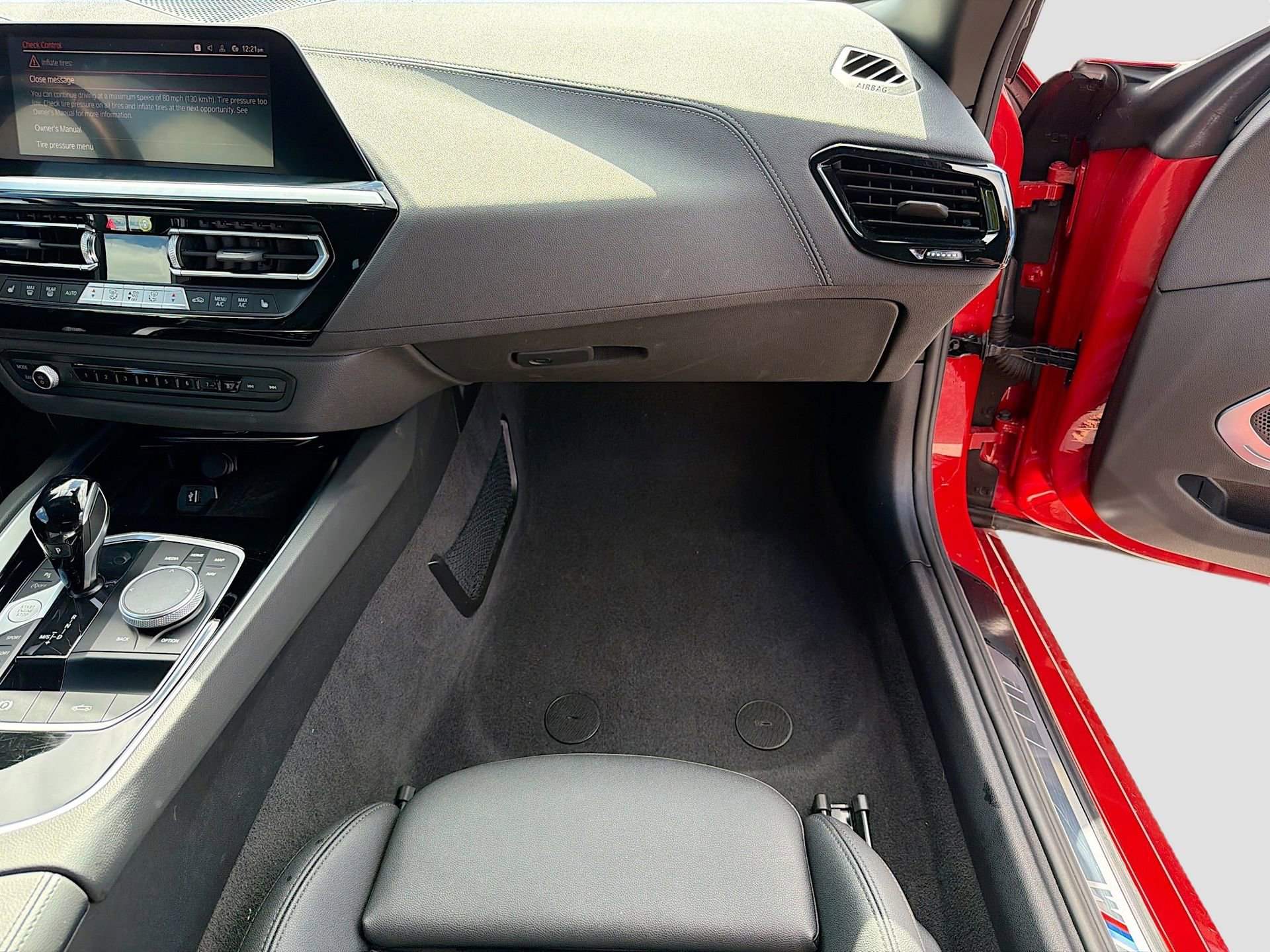 Certified 2025 BMW Z4 sDrive30i image 19