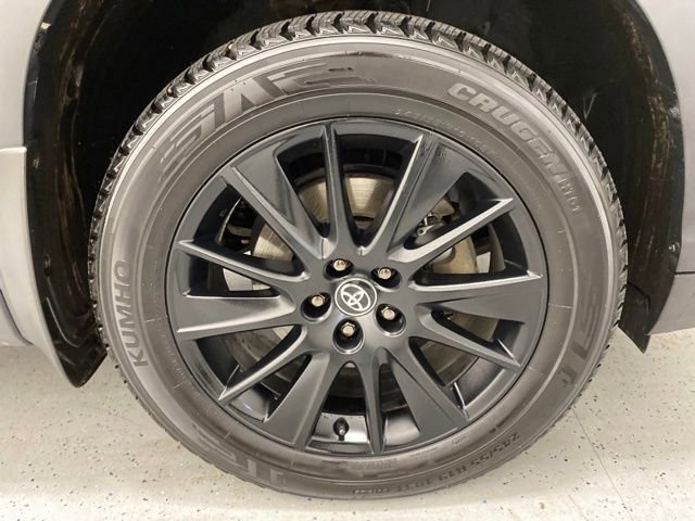 Used 2019 Toyota Highlander SE image 8