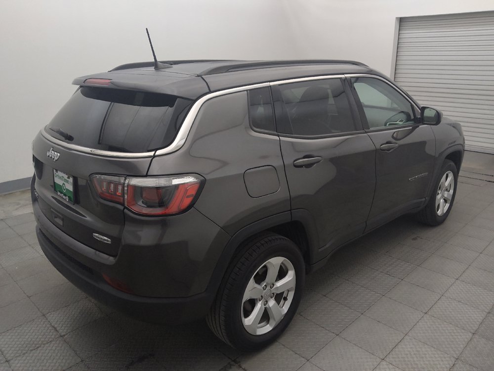 Used 2020 Jeep Compass Latitude w/ Popular Equipment Group AWD/4WD image 9