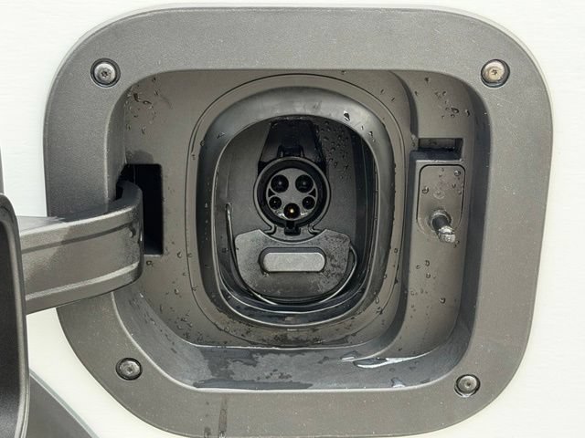 Used 2024 Chevrolet Brightdrop 600 w/ Commercial Equipment Package AWD/4WD image 19