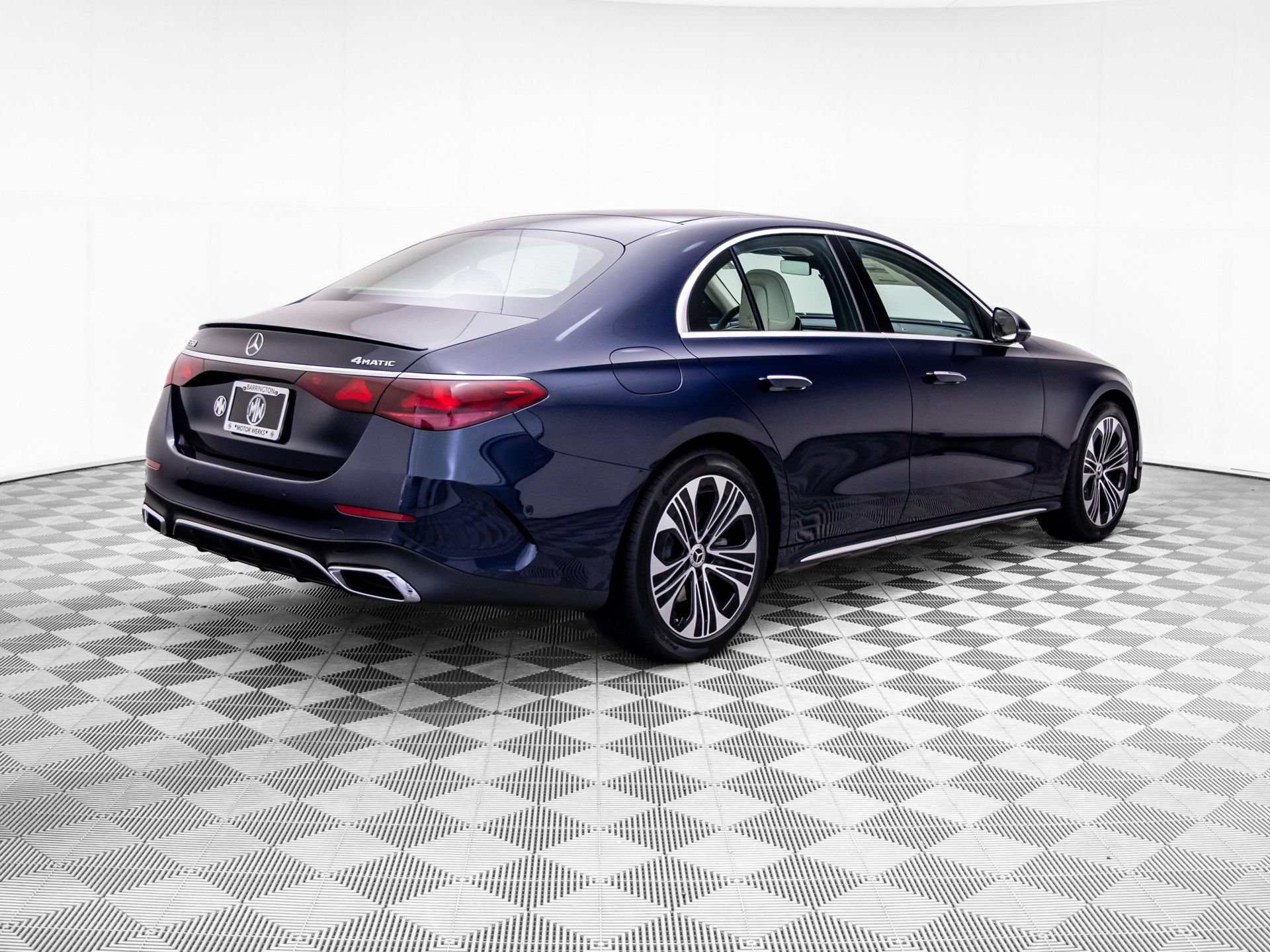 New 2026 Mercedes-Benz E 350 4MATIC Sedan image 5