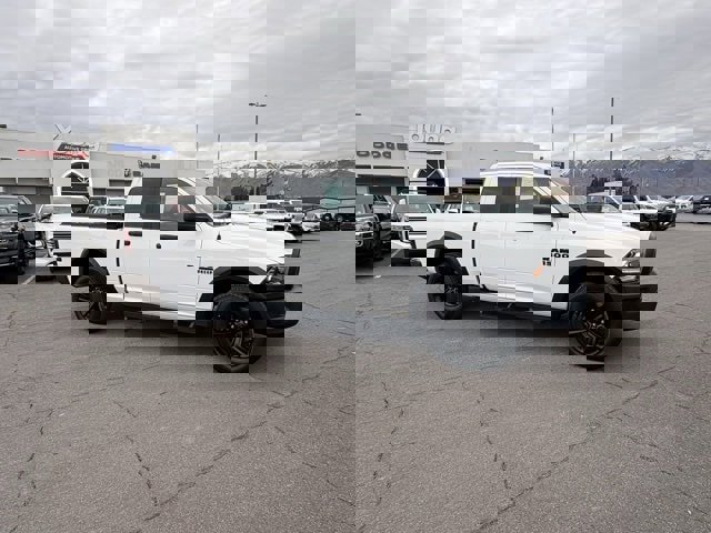 Used 2022 RAM 1500 Classic Warlock image 2