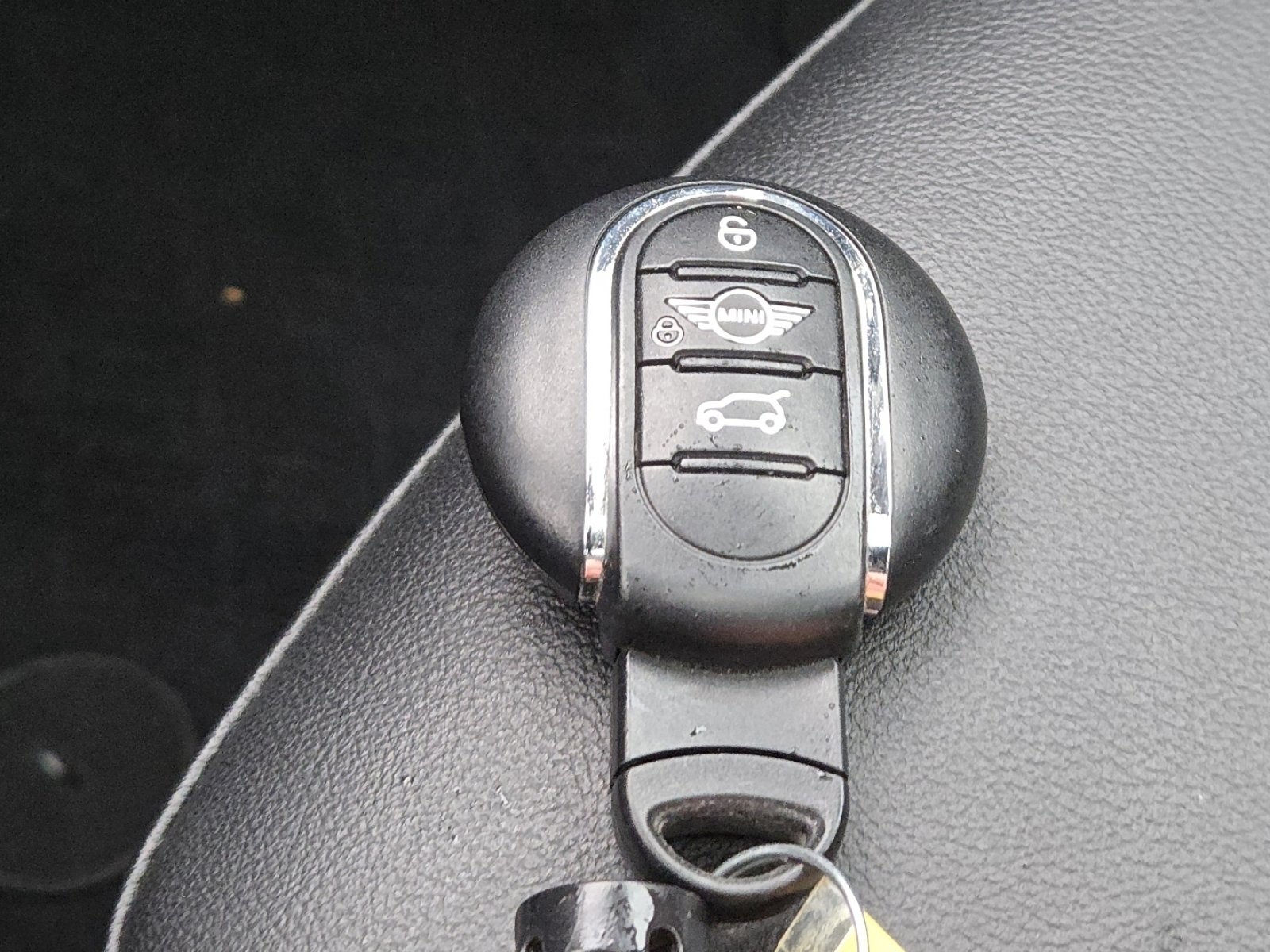 Used 2019 MINI Cooper Countryman S w/ Premium Package image 32