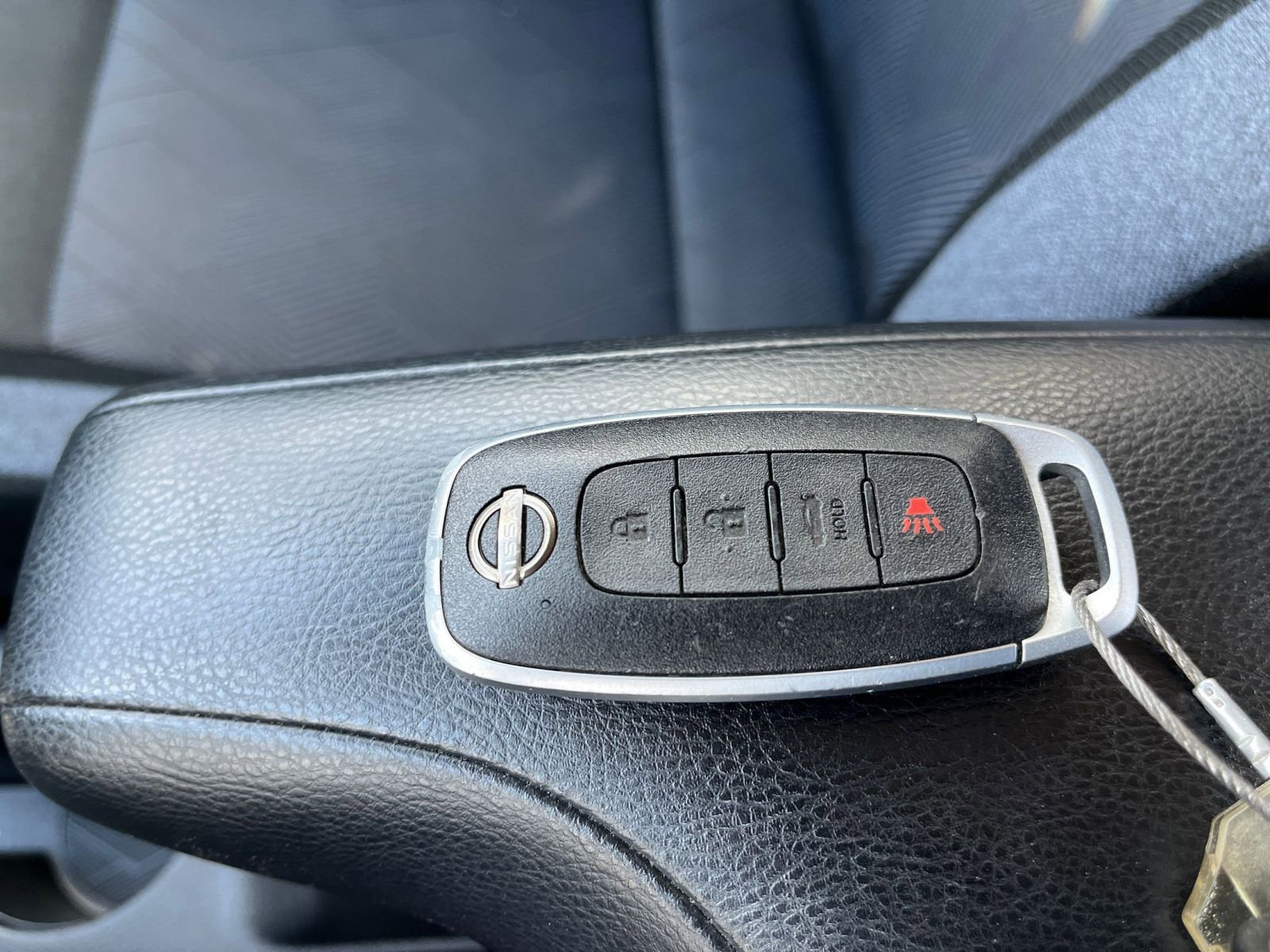 Used 2025 Nissan Versa SV image 20