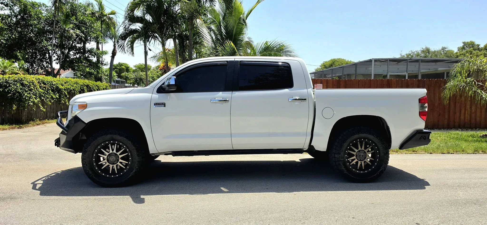 Used 2014 Toyota Tundra 1794 Edition AWD/4WD image 11