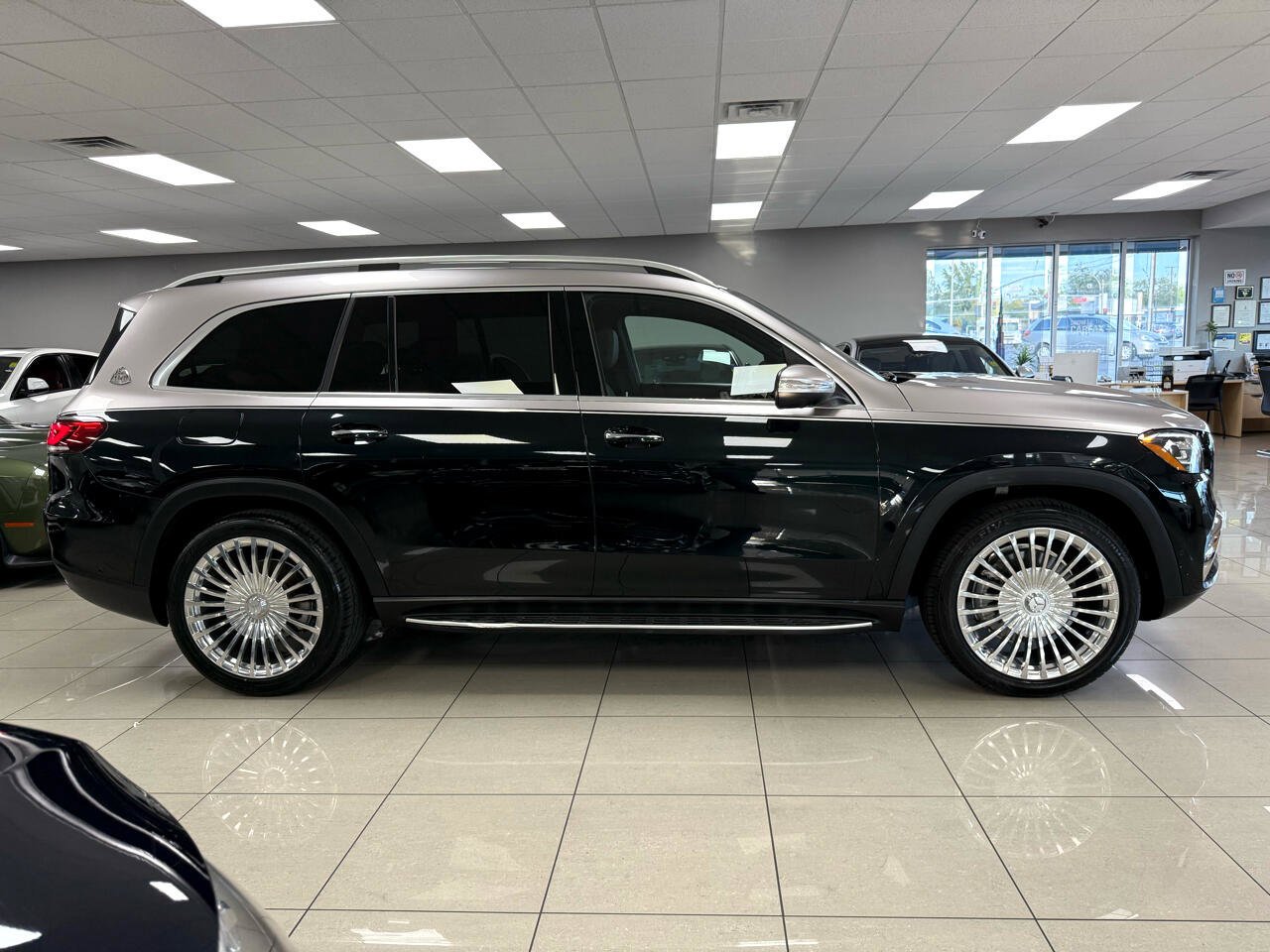 Used 2021 Mercedes-Benz GLS 450 4MATIC image 7