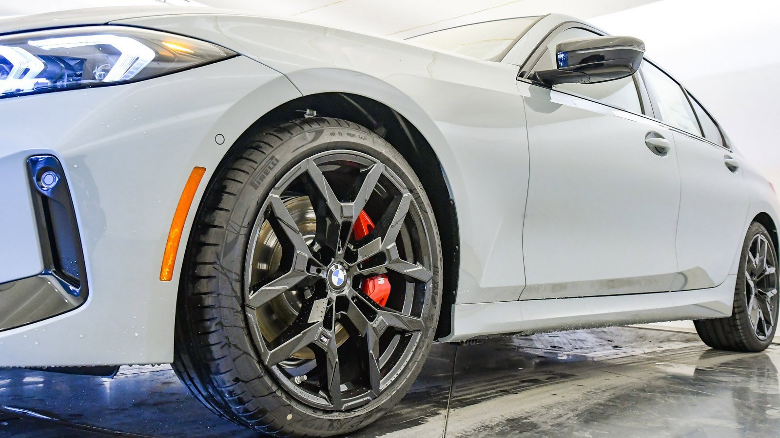 New 2026 BMW 330i Sedan w/ M Sport Package image 10