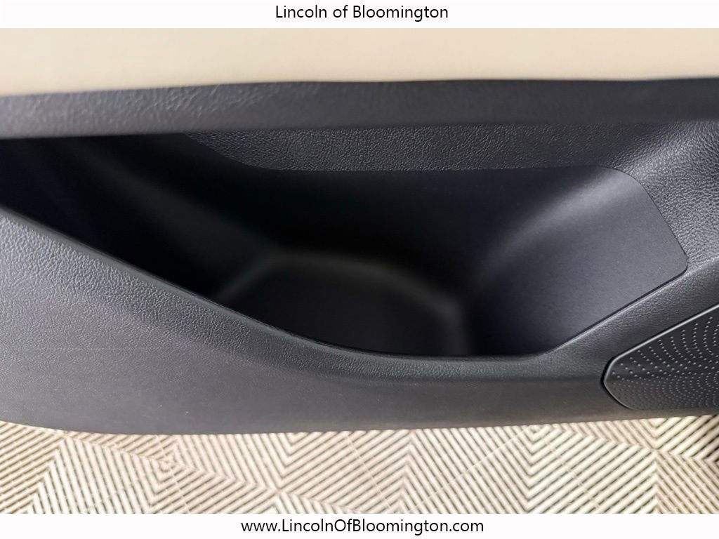 New 2026 Lincoln Corsair Premiere image 48