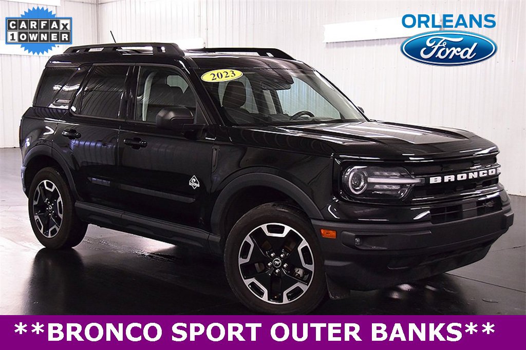 Used 2023 Ford Bronco Sport Outer Banks w/ Tech Package image 1