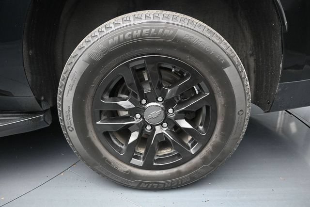 Used 2021 Chevrolet Suburban LT AWD/4WD image 12