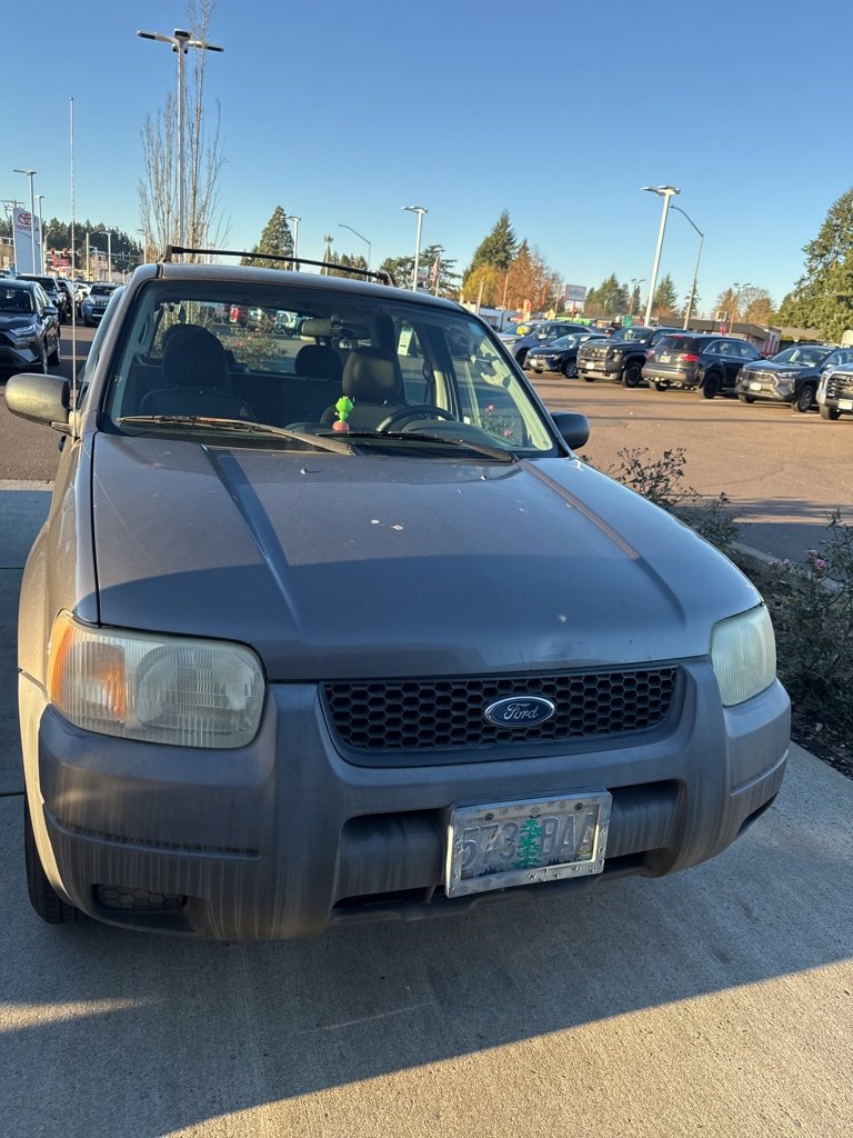 Used 2004 Ford Escape XLS image 1