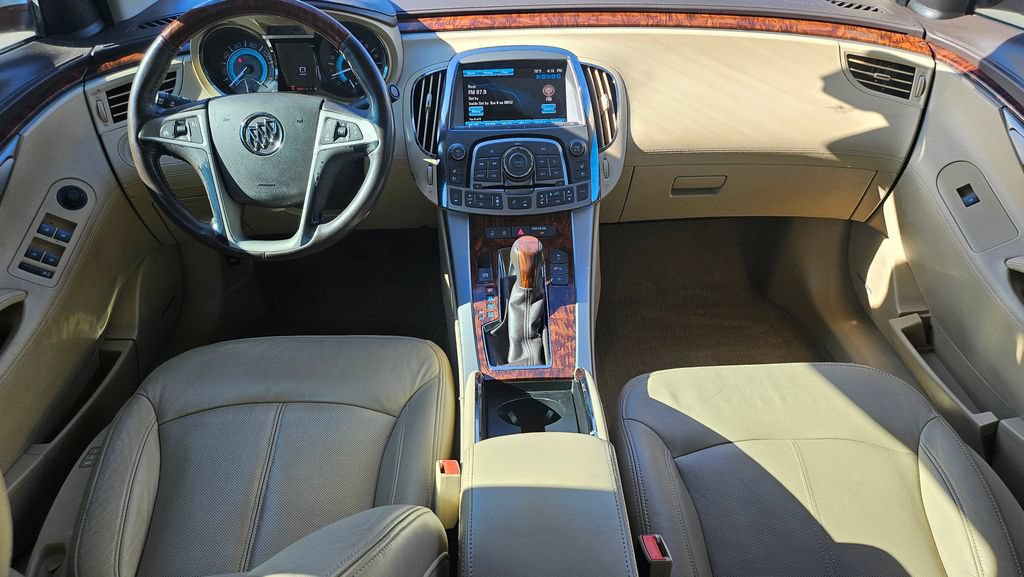 Used 2013 Buick LaCrosse Premium w/ Entertainment Package FWD image 5