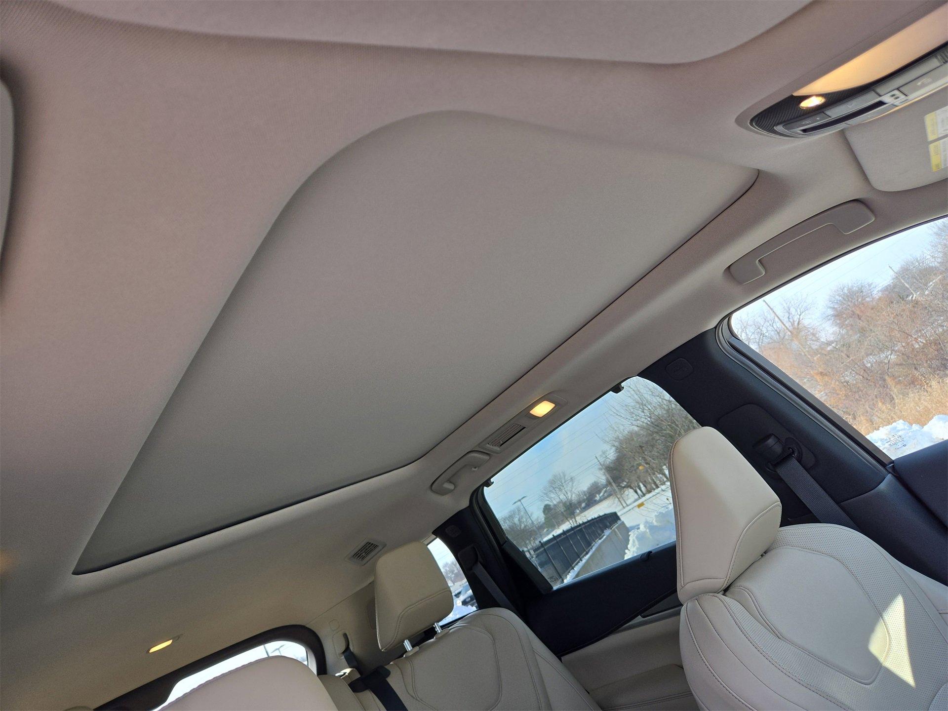 Used 2024 INFINITI QX60 Luxe w/ Vision Package image 17