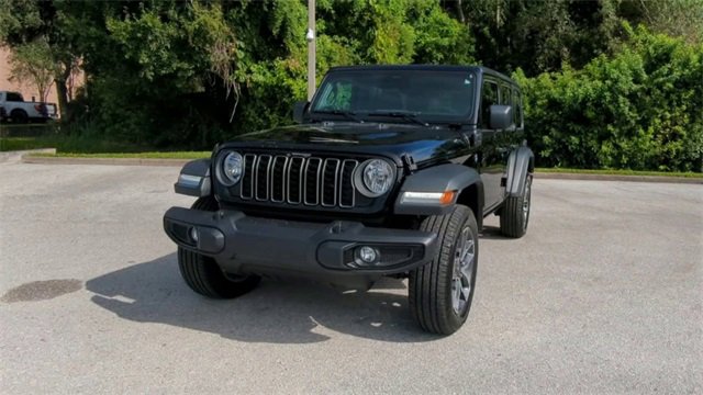 Used 2025 Jeep Wrangler Sport S w/ Convenience Group image 8