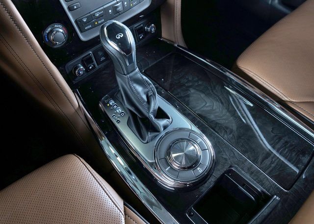 Used 2019 INFINITI QX80 Luxe w/ 22" Wheel Package image 13