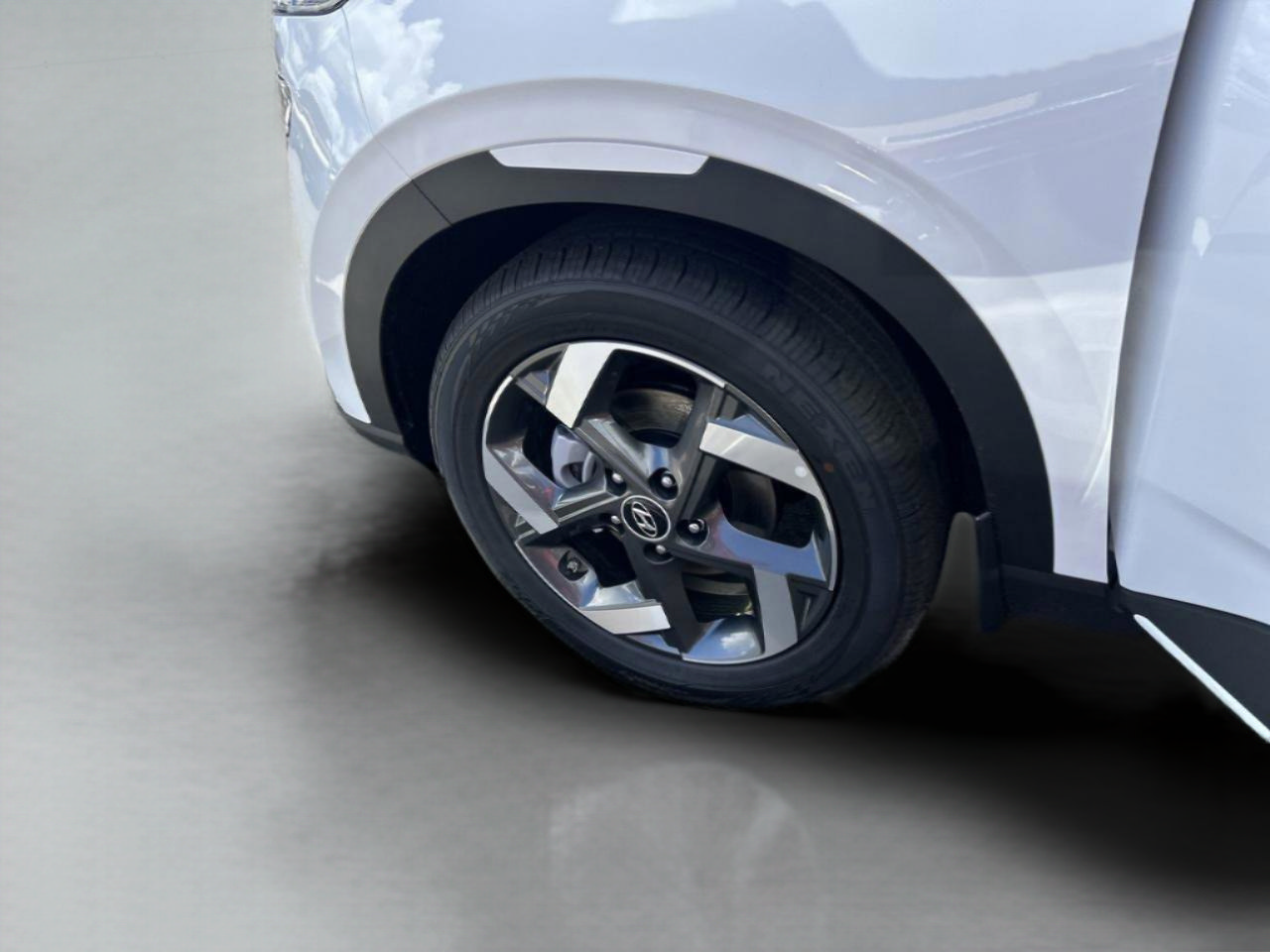 New 2026 Hyundai Venue SEL FWD image 32