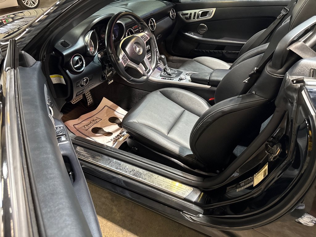 Used 2013 Mercedes-Benz SLK 250 image 14