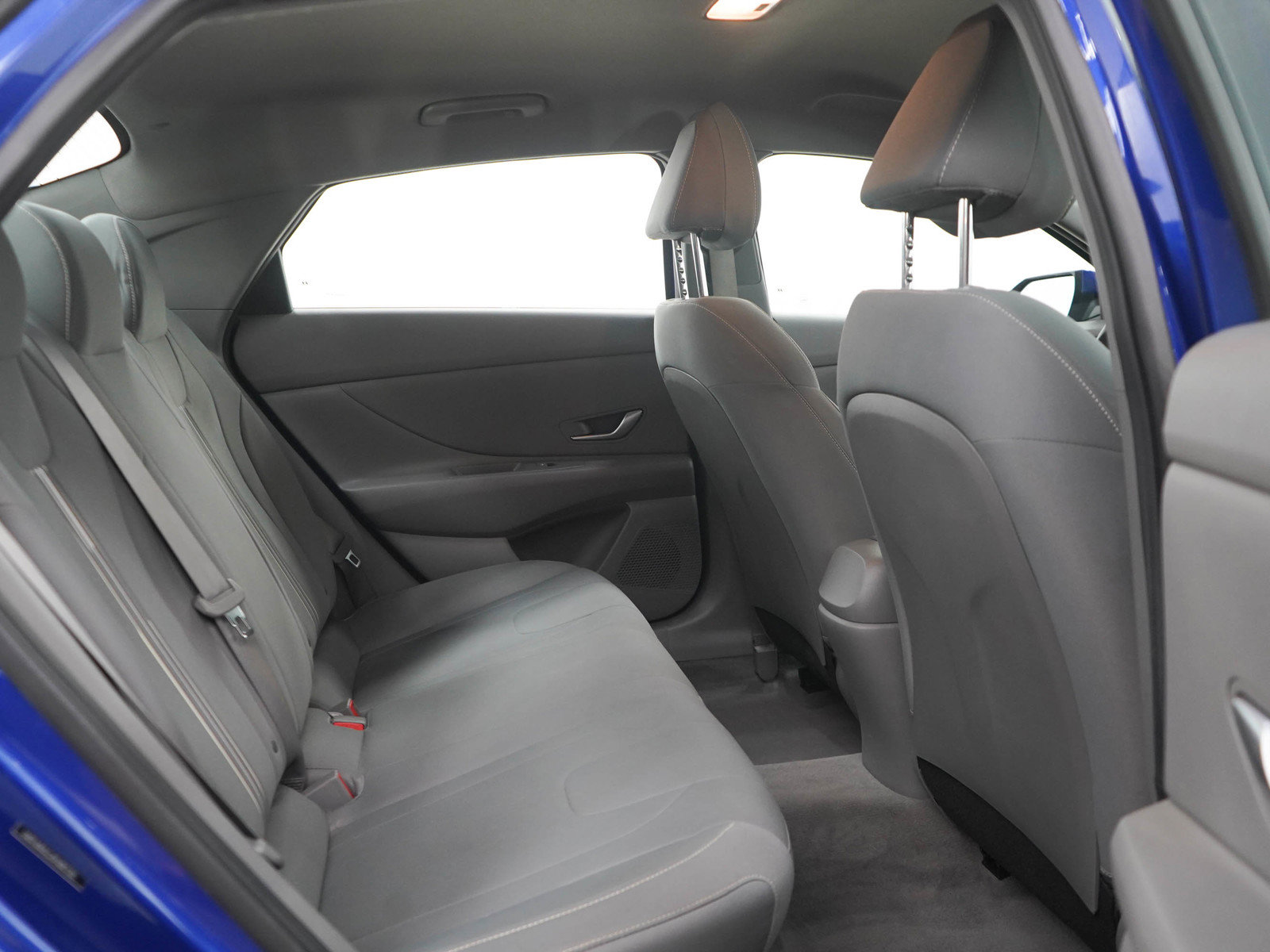 Used 2023 Hyundai Elantra SEL FWD image 12
