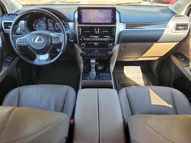 Used 2023 Lexus GX 460 Premium w/ Accessory Package AWD/4WD image 10