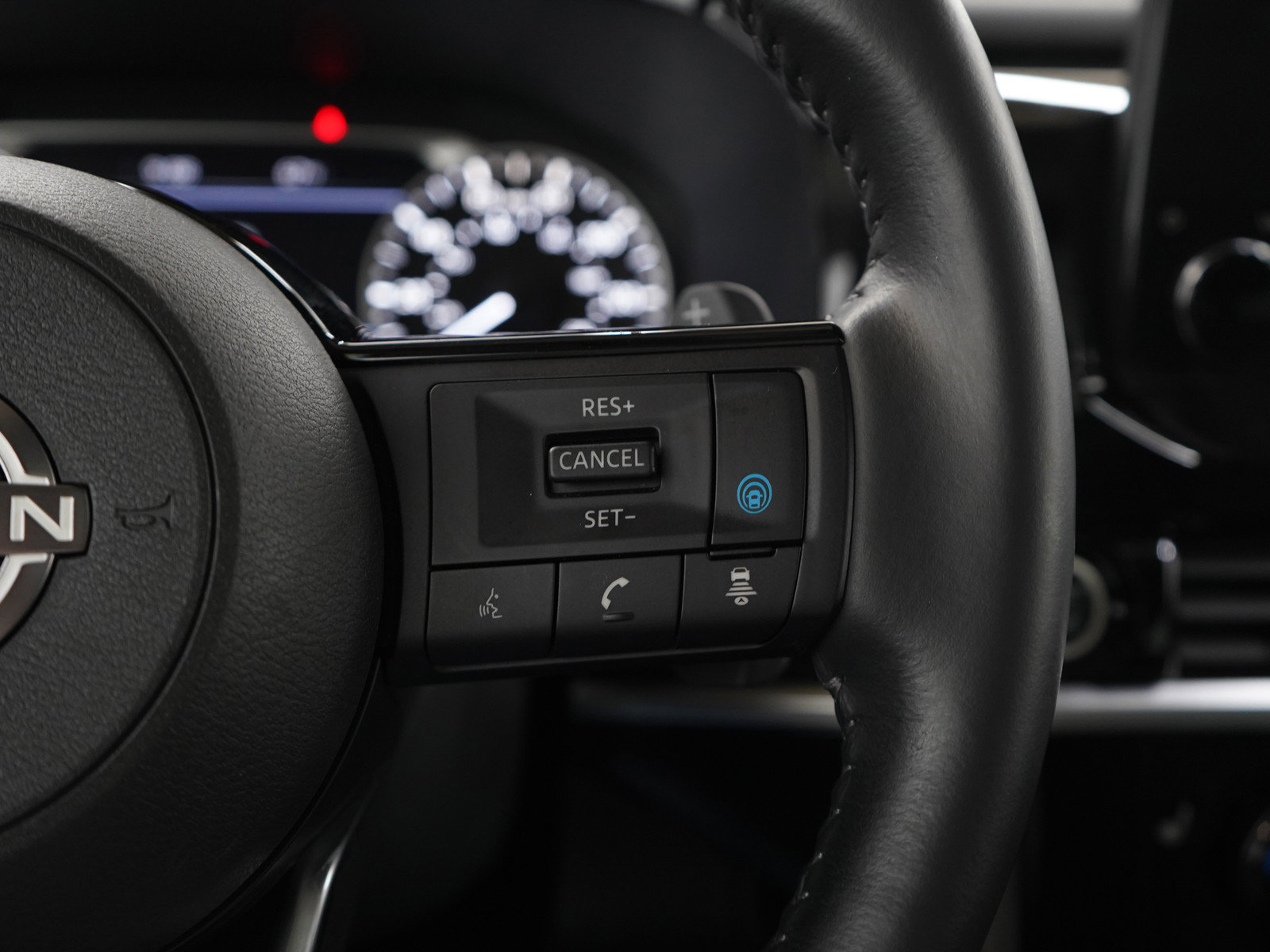 Used 2023 Nissan Pathfinder SL w/ SL Premium Package image 28