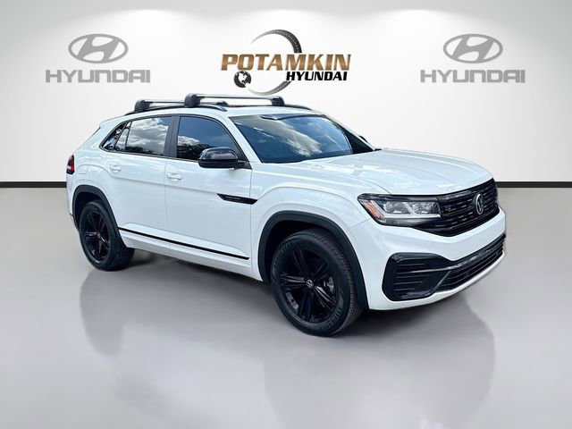 Used 2023 Volkswagen Atlas Cross Sport SEL R-Line image 3