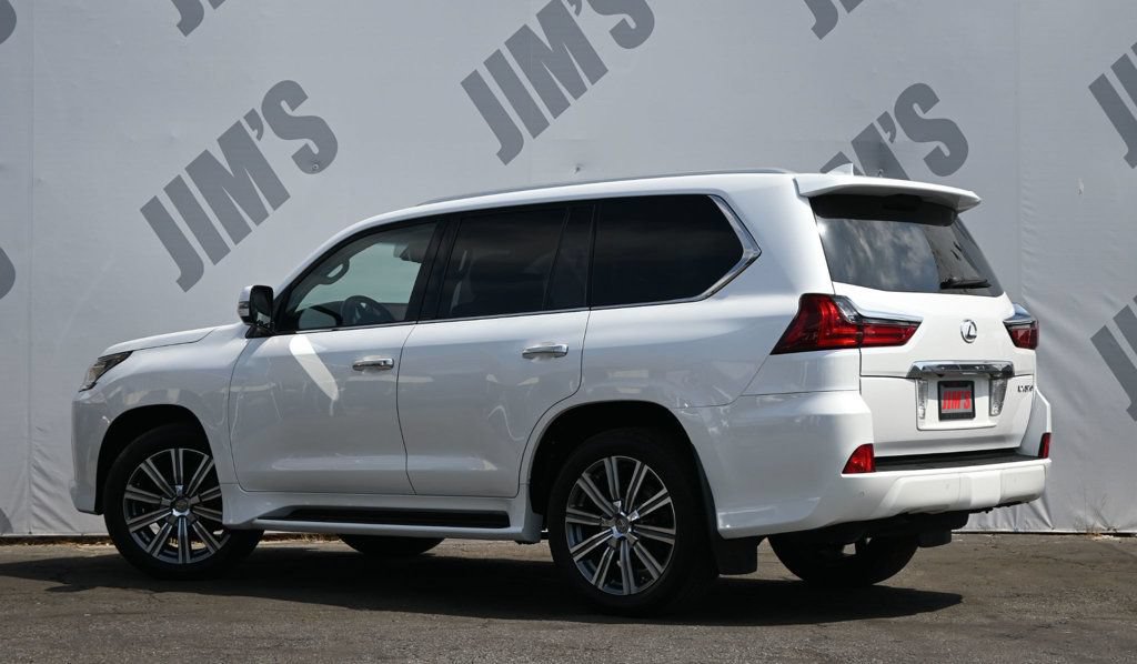 Used 2017 Lexus LX 570 4WD w/ Luxury Package image 7