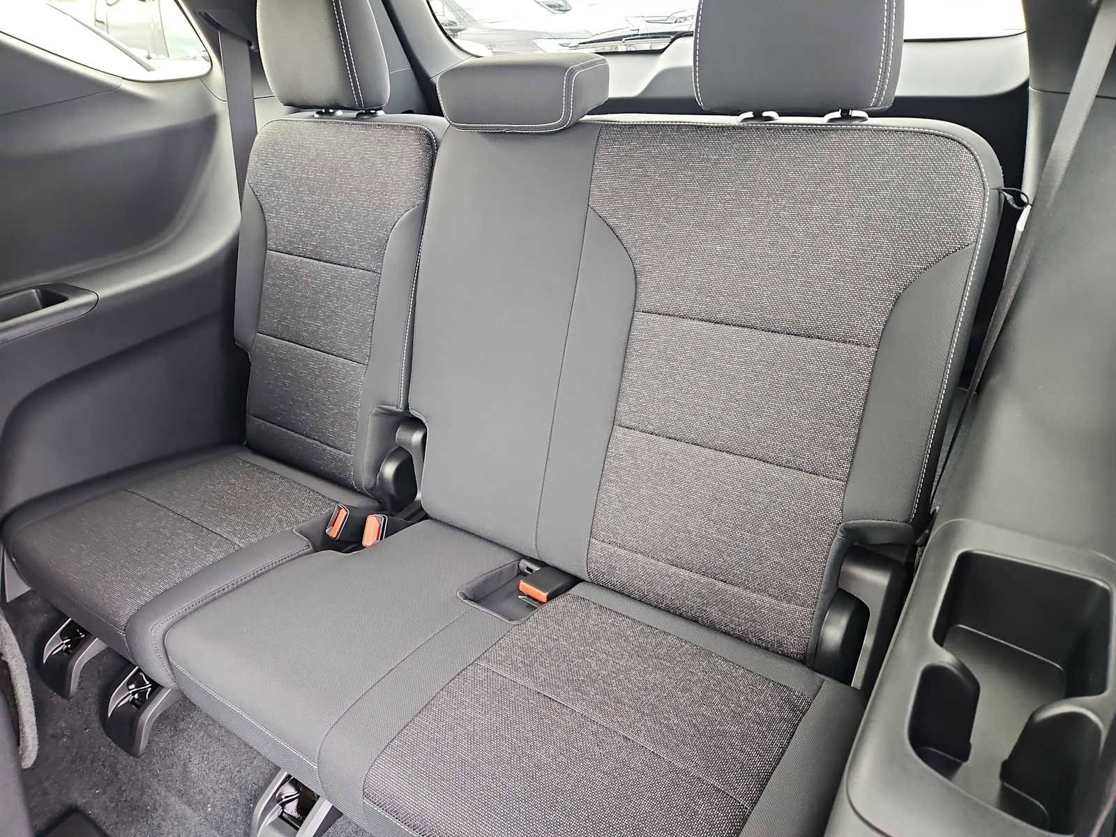 New 2026 Chevrolet Traverse LT w/ Sun and Wheel Package AWD/4WD image 21