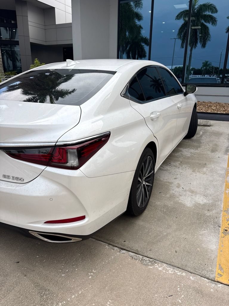 Used 2025 Lexus ES 350 w/ Premium Package FWD image 13