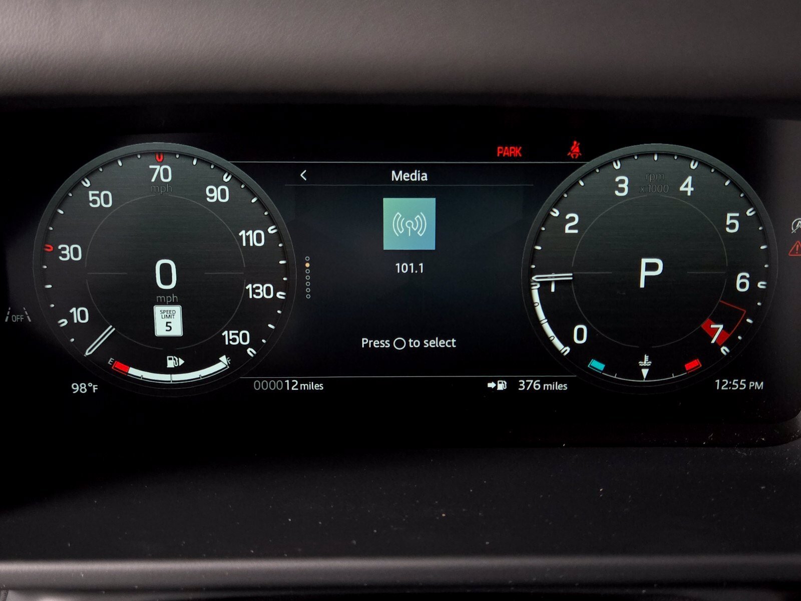 New 2026 Land Rover Defender 130 X-Dynamic SE AWD/4WD image 35