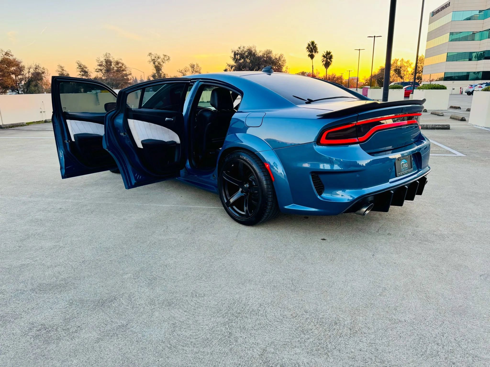 Used 2020 Dodge Charger Scat Pack w/ Dynamics Package image 32