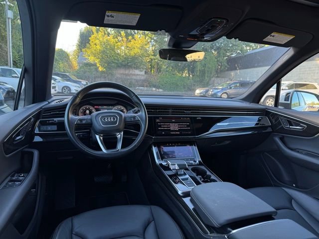 Used 2025 Audi Q7 2.0T Premium w/ Convenience Package image 17