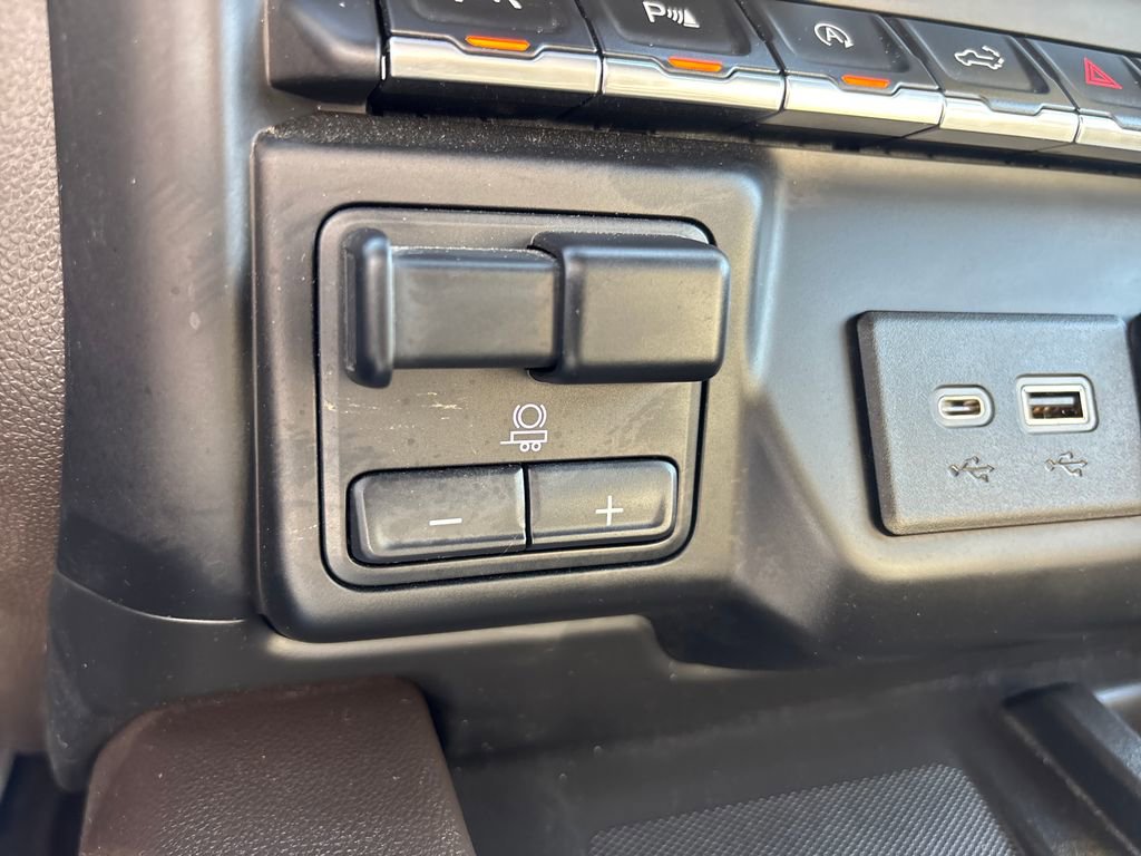 Certified 2020 Chevrolet Silverado 1500 LTZ AWD/4WD image 34