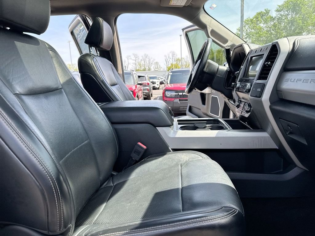 Used 2019 Ford F350 Lariat w/ Lariat Ultimate Package image 23