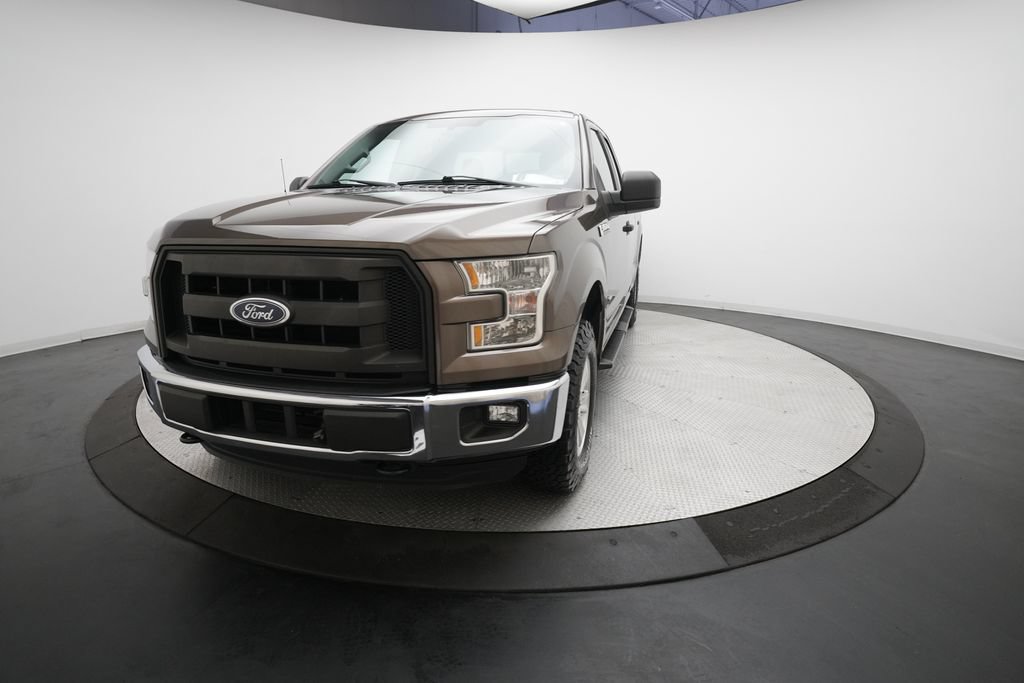 Used 2016 Ford F150 XL w/ Equipment Group 101A Mid AWD/4WD image 13