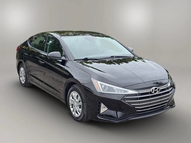 Used 2020 Hyundai Elantra SE w/ Cargo Package (C1) FWD image 3