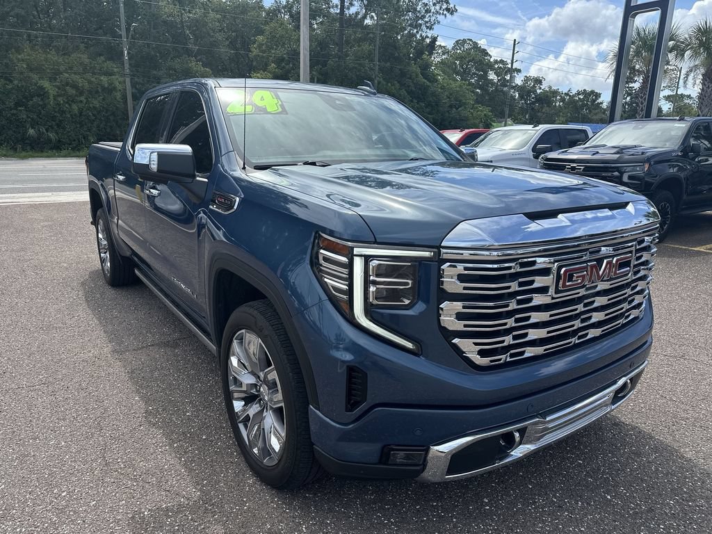 Used 2024 GMC Sierra 1500 Denali w/ Denali Reserve Package AWD/4WD image 10