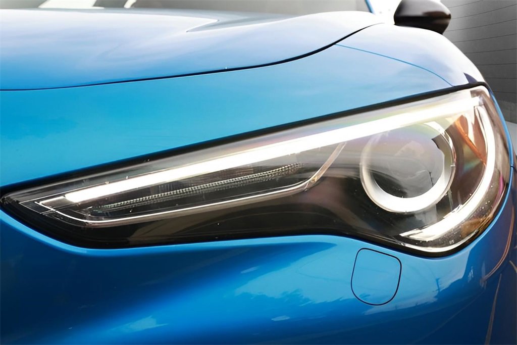 Used 2023 Alfa Romeo Stelvio Veloce image 29