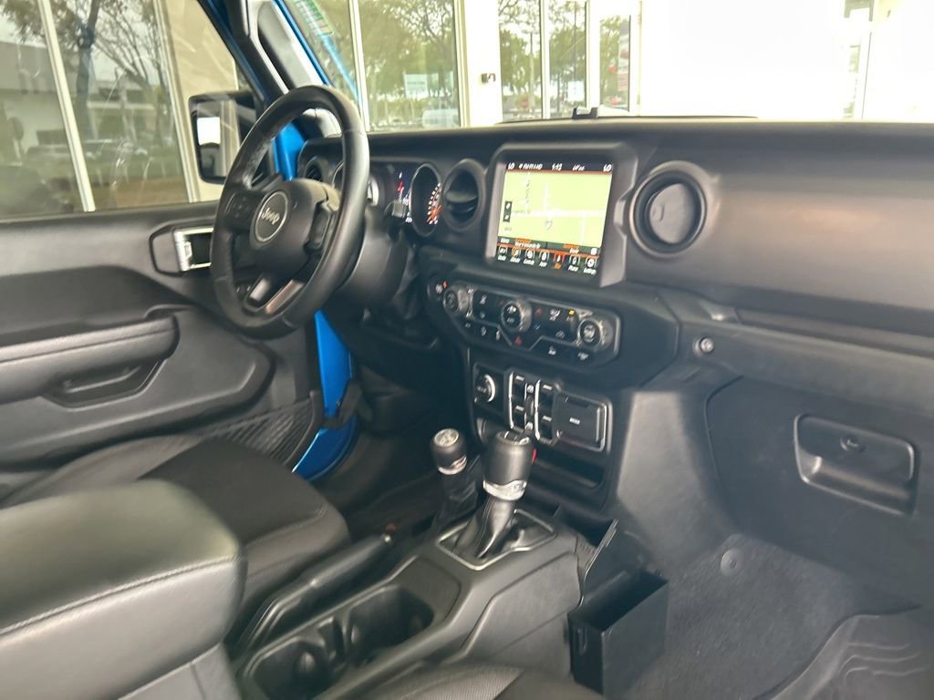 Used 2022 Jeep Gladiator Willys image 23