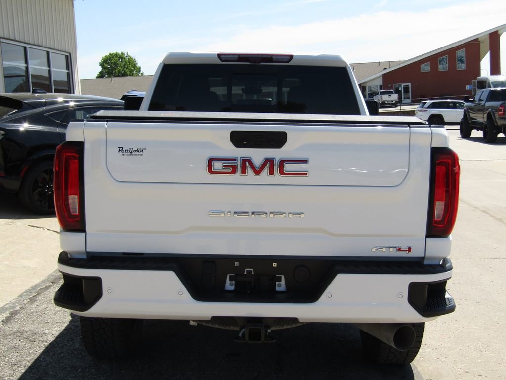 Used 2022 GMC Sierra 2500 AT4 w/ AT4 Premium Plus Package AWD/4WD image 4