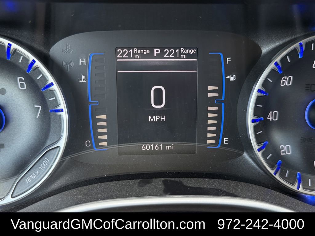 Used 2017 Chrysler Pacifica Touring-L FWD image 17