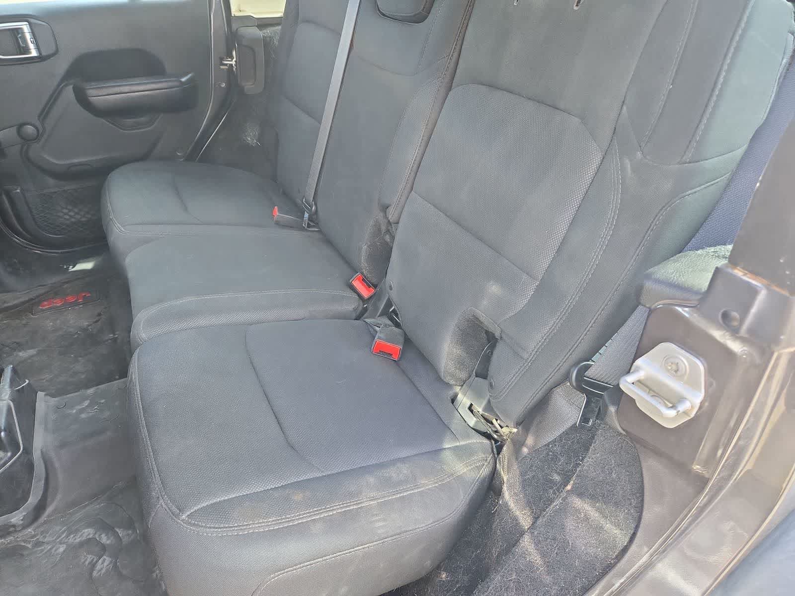 Used 2018 Jeep Wrangler Unlimited Sport AWD/4WD image 19