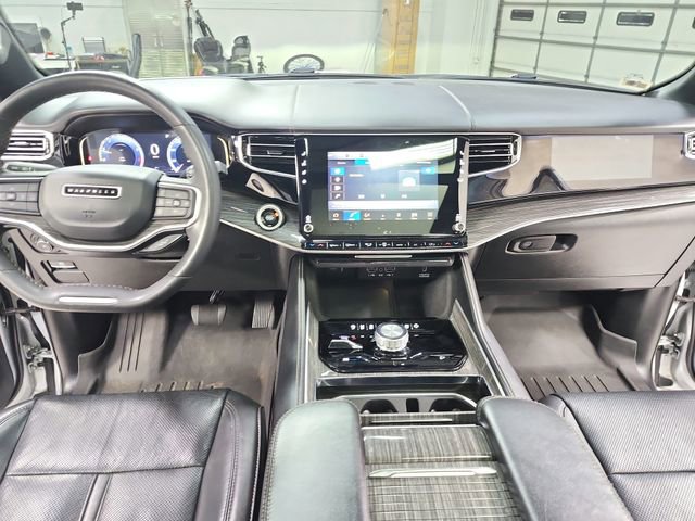 Used 2022 Jeep Wagoneer Series III w/ Premium Group I image 25