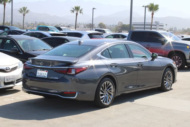 Certified 2025 Lexus ES 300h w/ Accessory Package (Z2) FWD image 21
