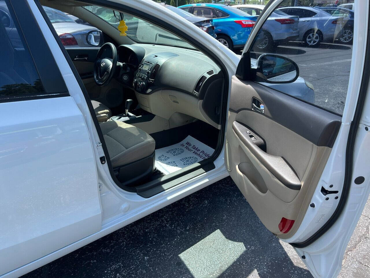 Used 2010 Hyundai Elantra SE w/ Popular Equipment Pkg 2 FWD image 13