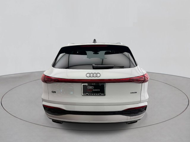 Used 2025 Audi Q5 Premium Plus AWD/4WD image 5