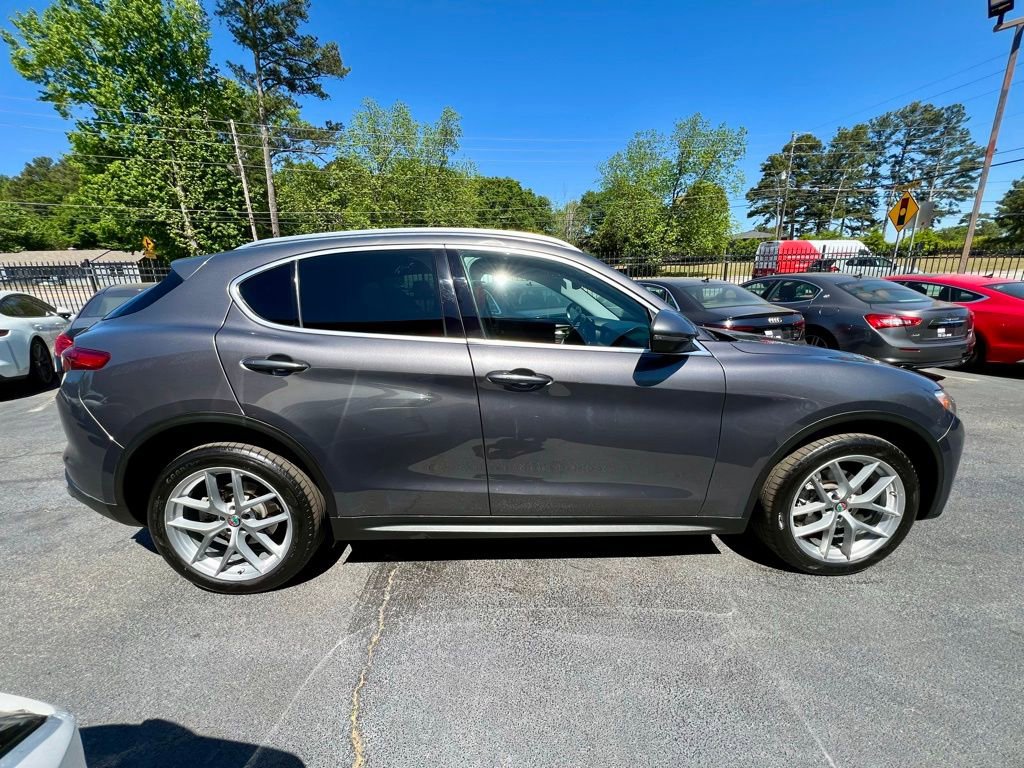 Used 2018 Alfa Romeo Stelvio Ti AWD/4WD image 8
