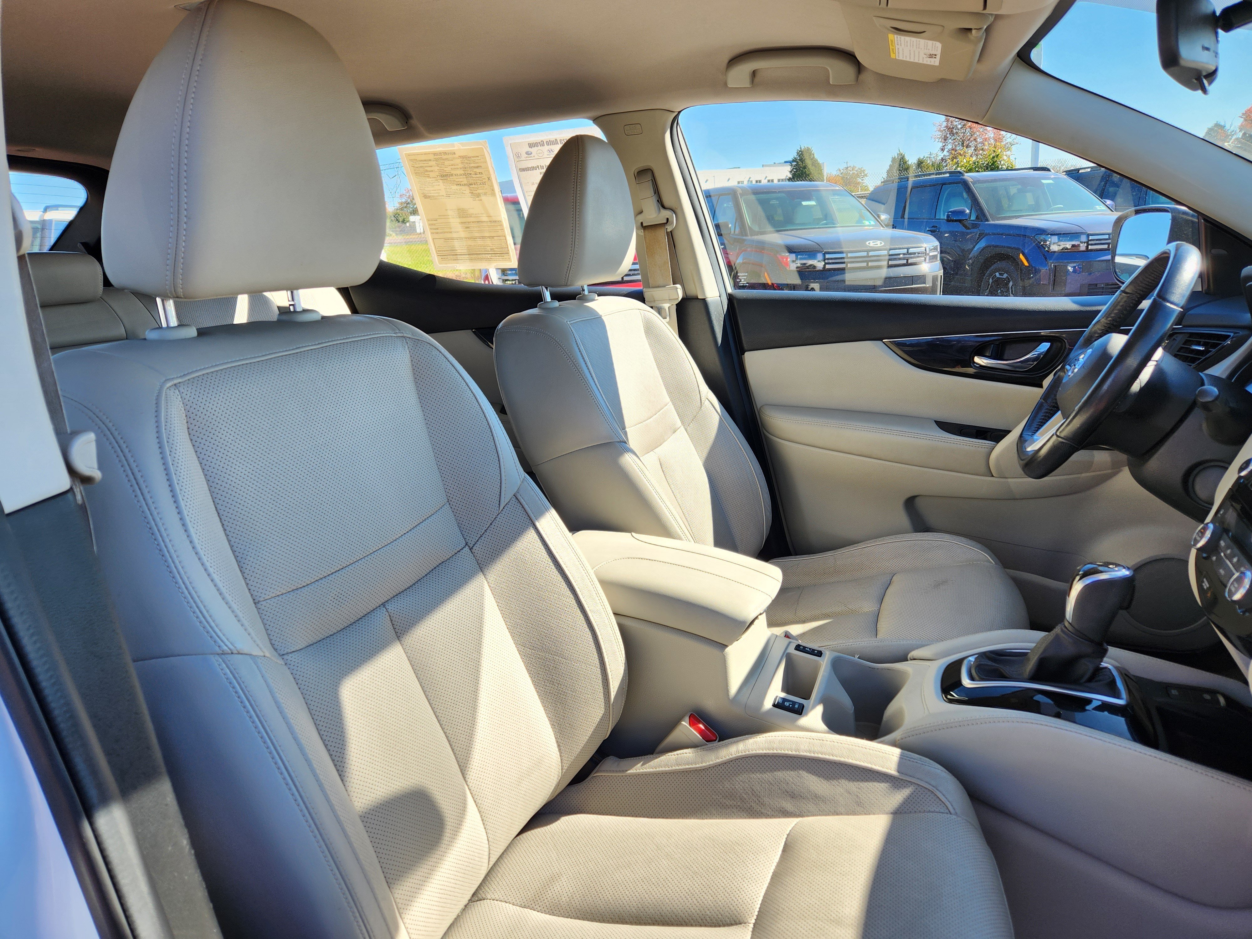 Used 2019 Nissan Rogue Sport SL AWD/4WD image 16
