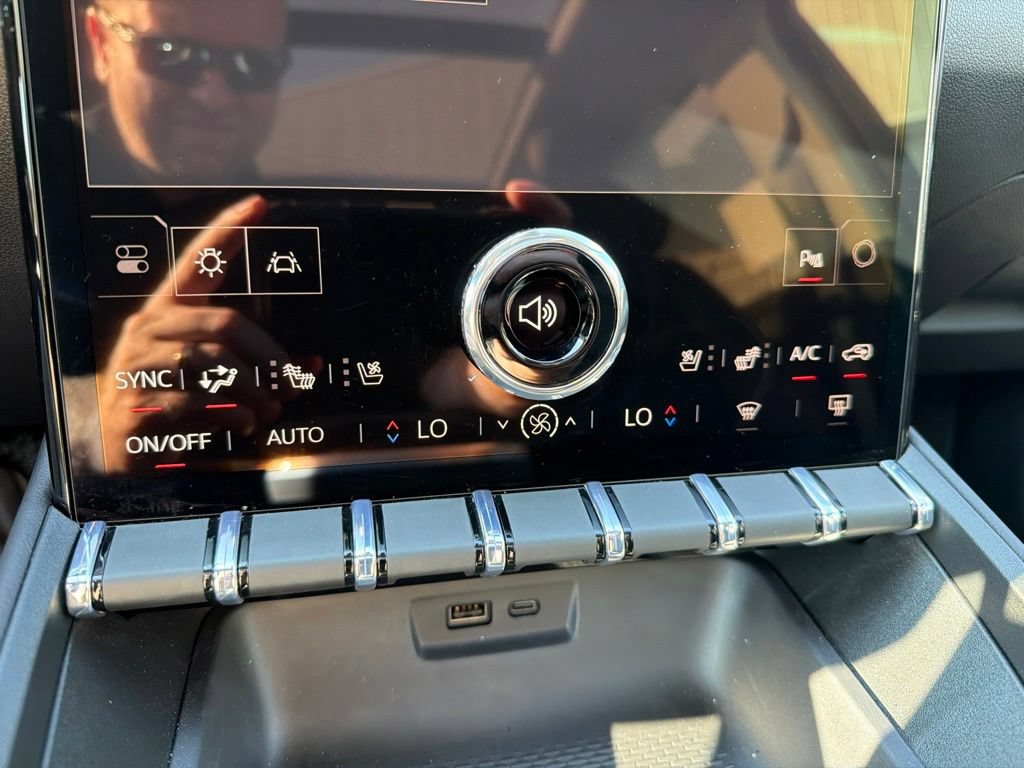 Used 2026 GMC Terrain Denali w/ LPO, Floor Liner Package AWD/4WD image 29